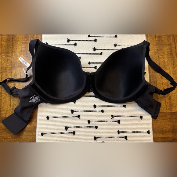 SKIMS Fits Everybody Full Coverge Bra in Onyx - Picture 2 of 3